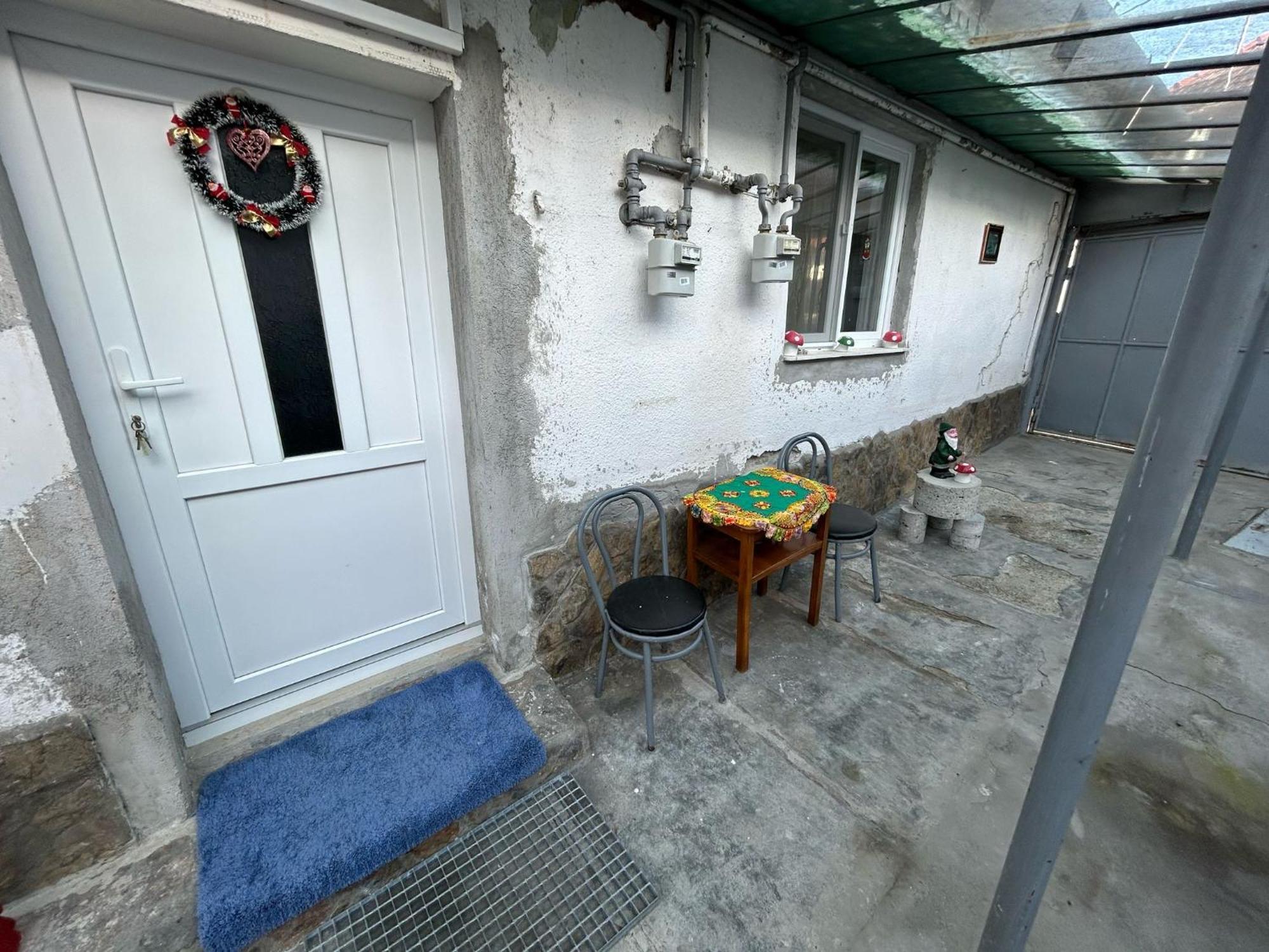 Отель Casa Lenu & Lian Сигишоара Экстерьер фото